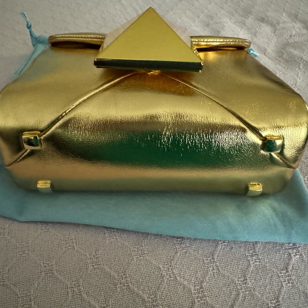 Tiffany & Fred Gold Stud Gold Leather bag - Picture 2 of 8